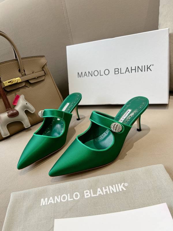 Manolo Blahnik Shoes MBS00063